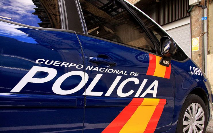La Policía Nacional detiene a un conductor que intencionadamente golpeó con su vehículo y sacó de la calzada a otro turismo tras una discusión de tráfico