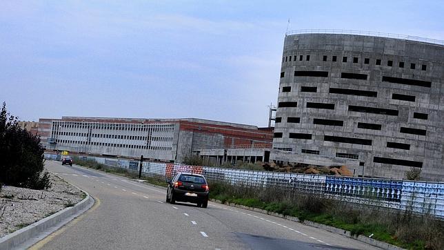 Fernández Sanz dice que 240 personas trabajan en las obras del nuevo hospital de Toledo que 