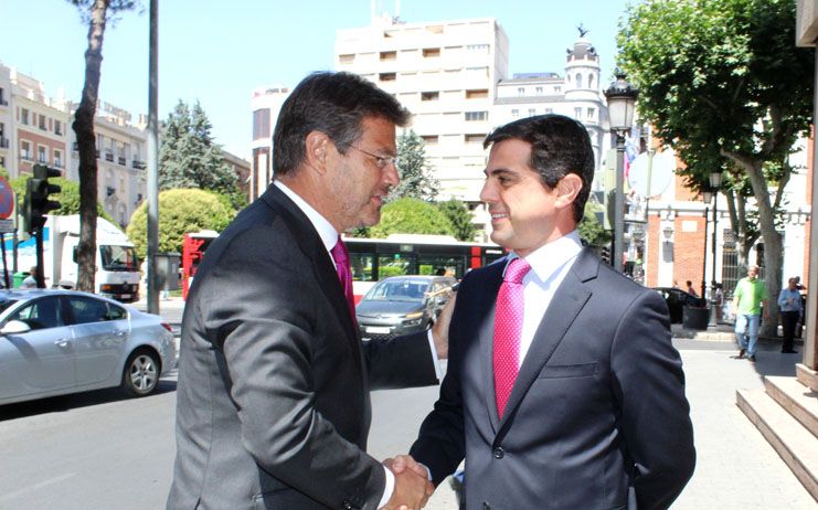 Javier Cuenca agradece a los condecorados por la Orden de San Raimundo de Peñafort los servicios que prestan en la Administración de Justicia