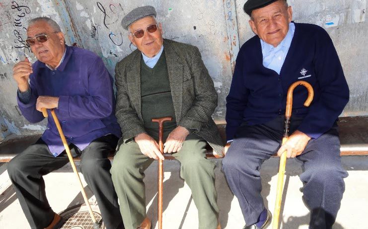 La Junta saca a licitación el nuevo contrato para las residencias de mayores de El Salobre y Vianos, por 6,9 millones