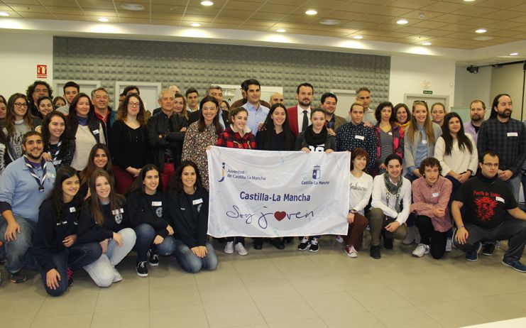 El Gobierno regional “rema” para recuperar las políticas de participación juvenil perdidas en los últimos años