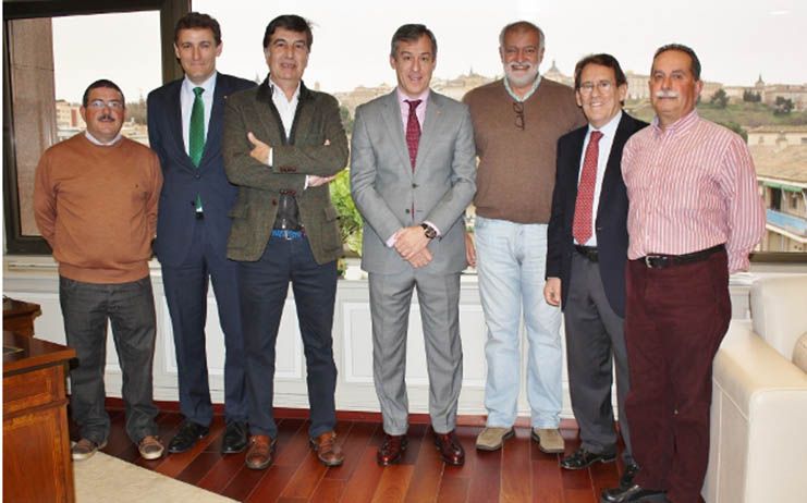 Caja Rural Castilla-La Mancha recibe al presidente de la D.O. Méntrida