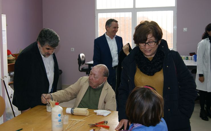 El Gobierno regional reconoce la “importante” labor realizada en los centros de atención a discapacitados “para lograr una integración plena”