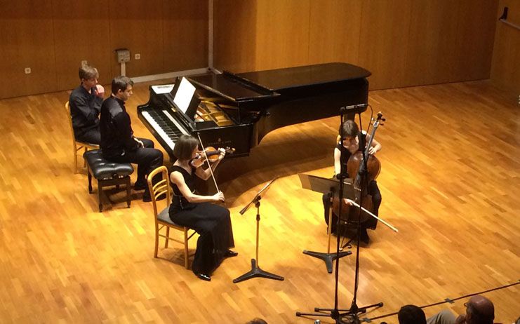 Lleno en el estreno de dos obras de los compositores conquenses Morante y Murgui interpretadas por el Trío Eduardo del Pueyo