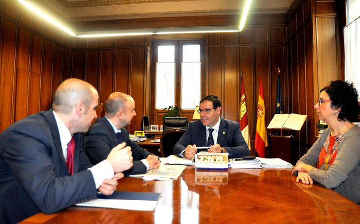 La Diputación de Cuenca mantiene su respaldo a CEOE CEPYME Tarancón en la Feria Stockalia 2017