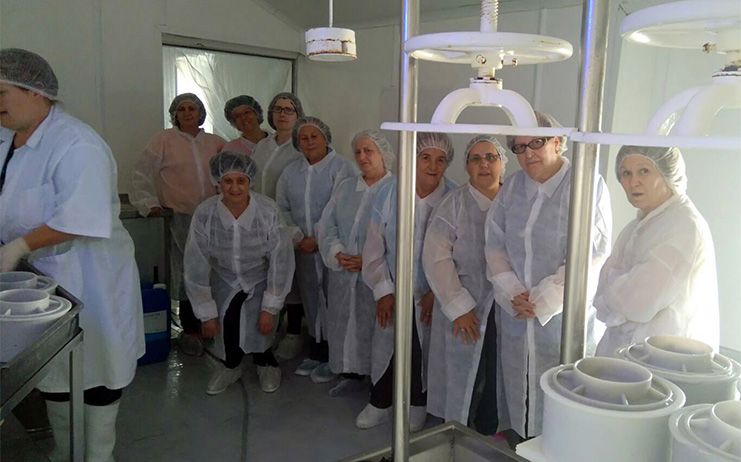 AMFAR forma a las mujeres en la elaboración de Queso Manchego