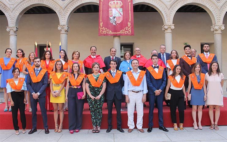 Gregorio, padrino de la ceremonia de graduación de los alumnos del Grado de Gestión y Administración Pública de la UCLM