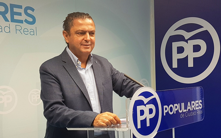 Martín-Toledano recuerda a Page que el proyecto Clamber fue una apuesta de Cospedal y que él “solo ha venido a ponerse la medalla”