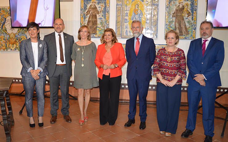 Ramos destaca que con la “promoción, conservación y divulgación de la cerámica podemos conseguir la declaración de Patrimonio Inmaterial de la Humanidad”