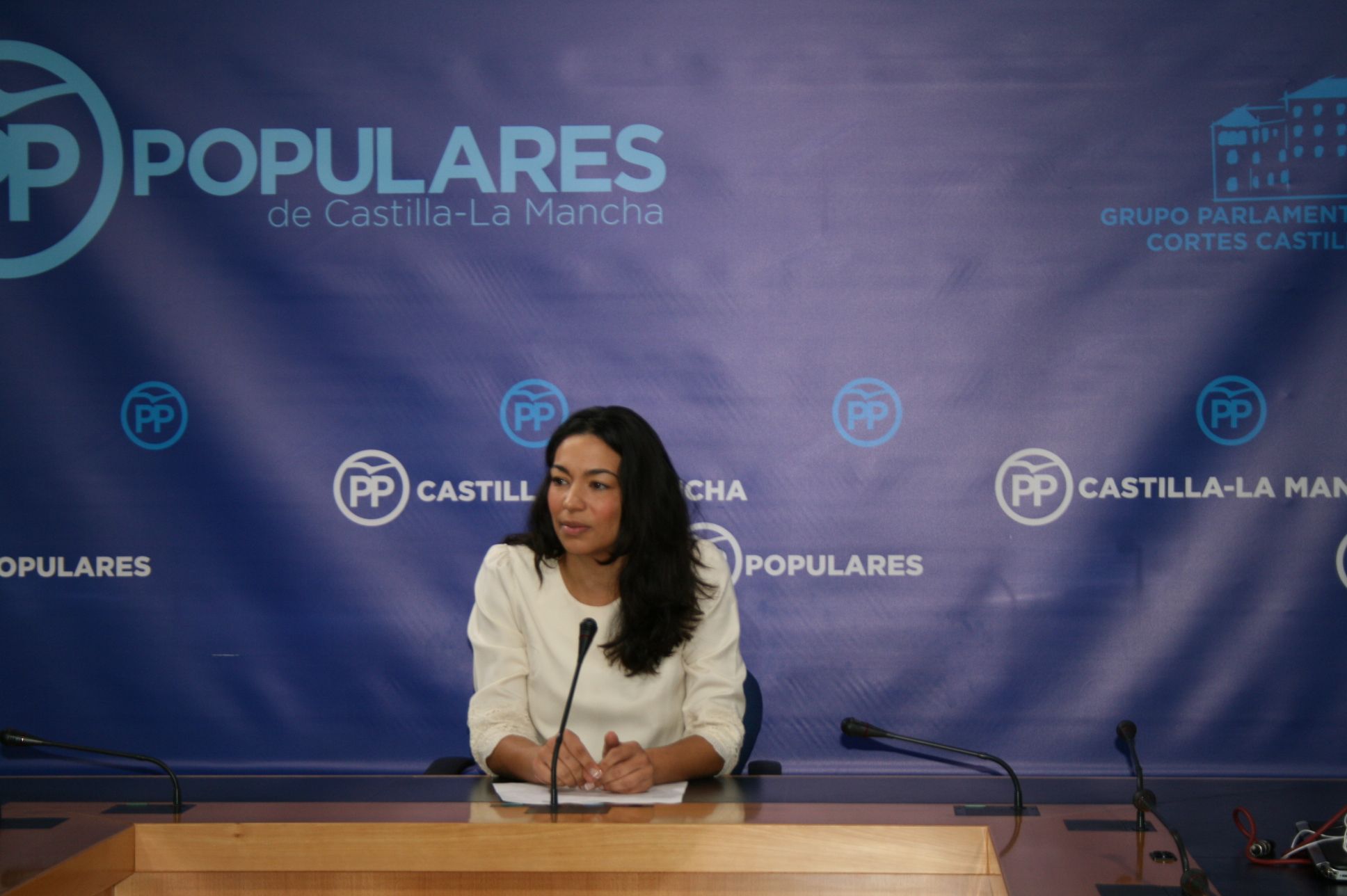 Alonso: “Page y Sánchez son lo mismo, dos okupas aferrados al sillón que están en el poder sin haber ganado las elecciones”
