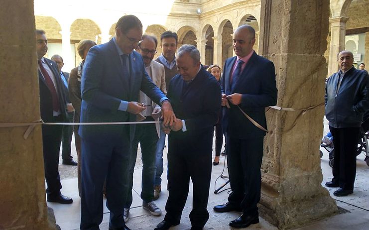 Prieto alaba el potencial agroalimentario de la comarca de Huete y su apuesta por sus productos de alta de calidad