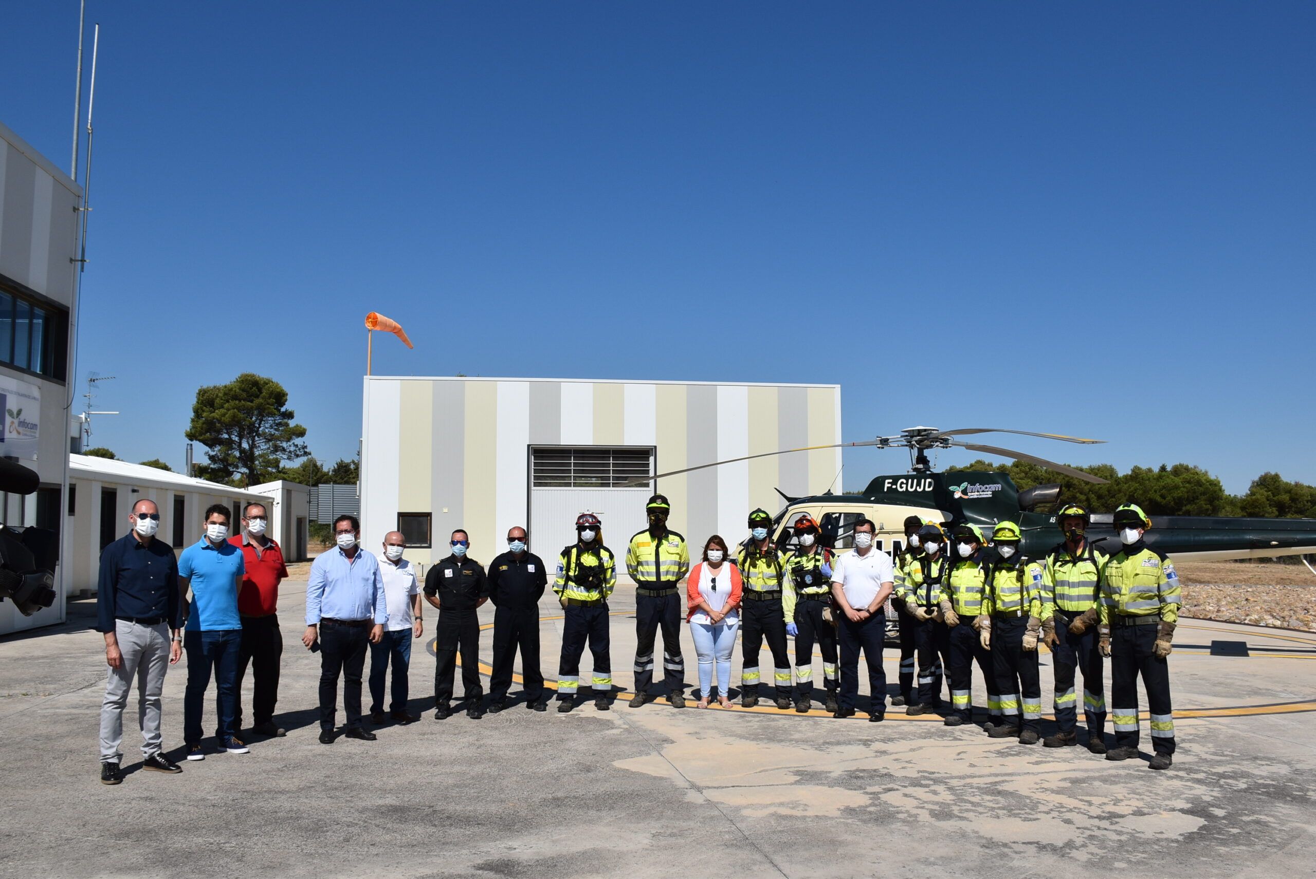 García Élez agradece la colaboración de GEACAM con el operativo de limpieza y desinfección del Ayuntamiento durante la pandemia