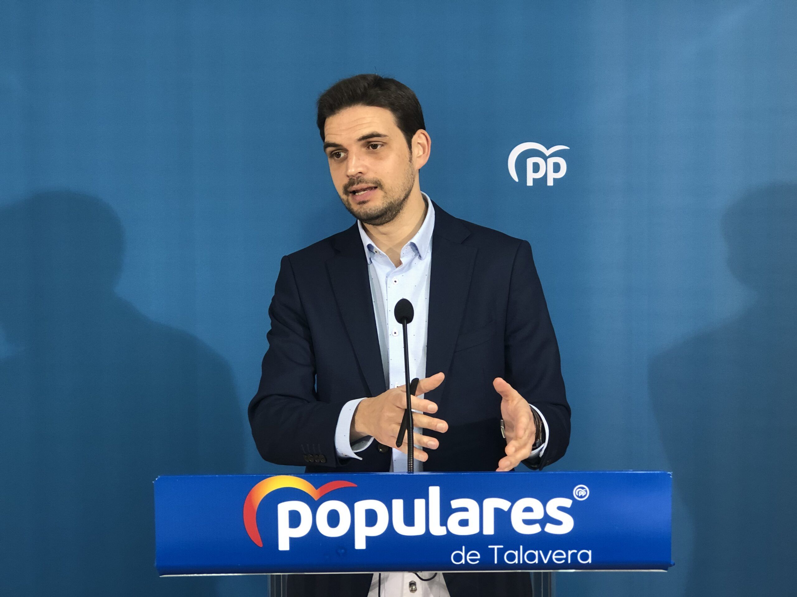 Serrano: “Si el PSOE quiere, desde hoy puede aliviar la situación de los españoles bajando impuestos”
