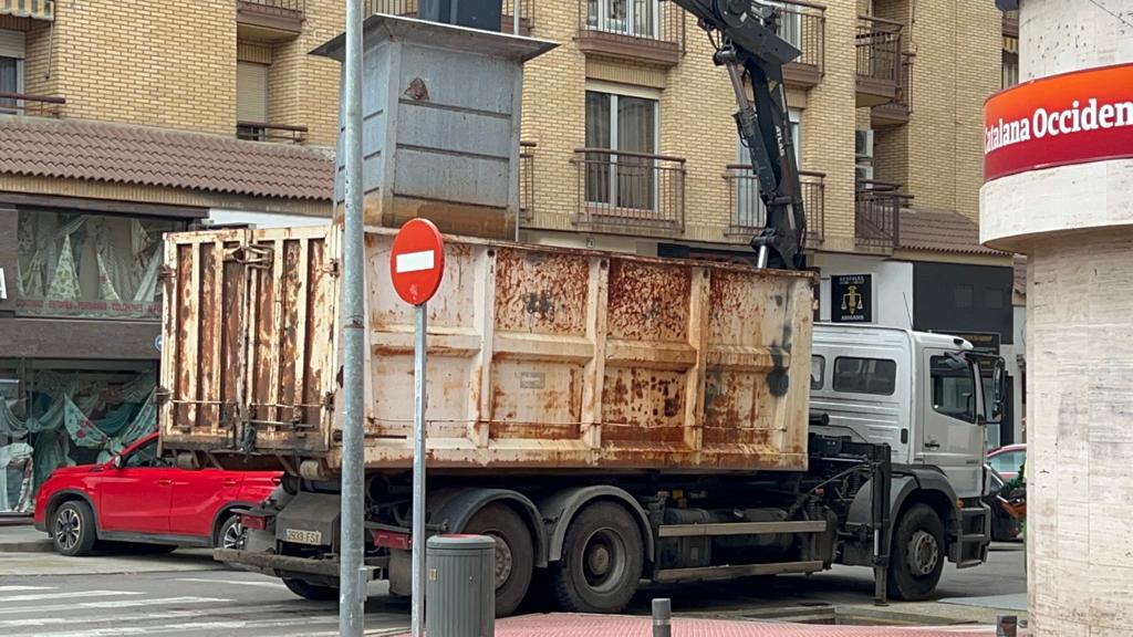 El PP denuncia el mal estado de los contenedores y vehículos de limpieza en la ciudad