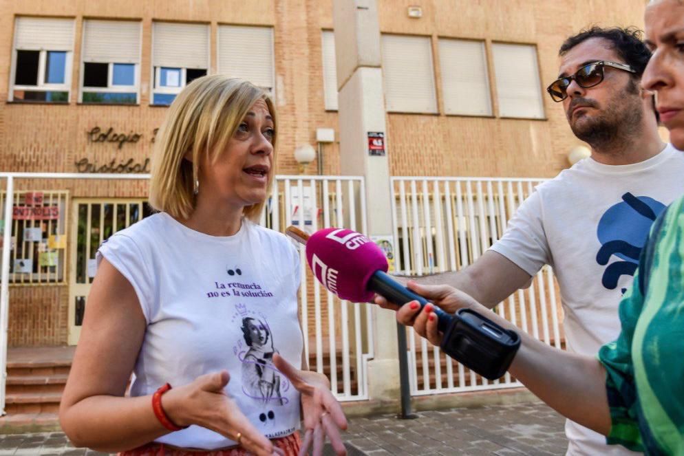 Picazo reclama la gratuidad de los libros de texto en Castilla-La Mancha
