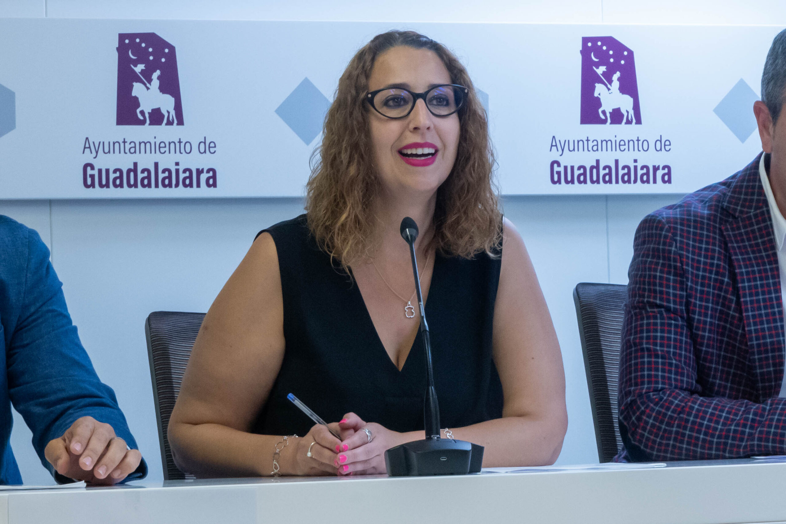 Simón: “Llevamos meses trabajando en las Ferias y Fiestas 2023, que arrancarán el 8 de septiembre, con la orquesta Panorama”
