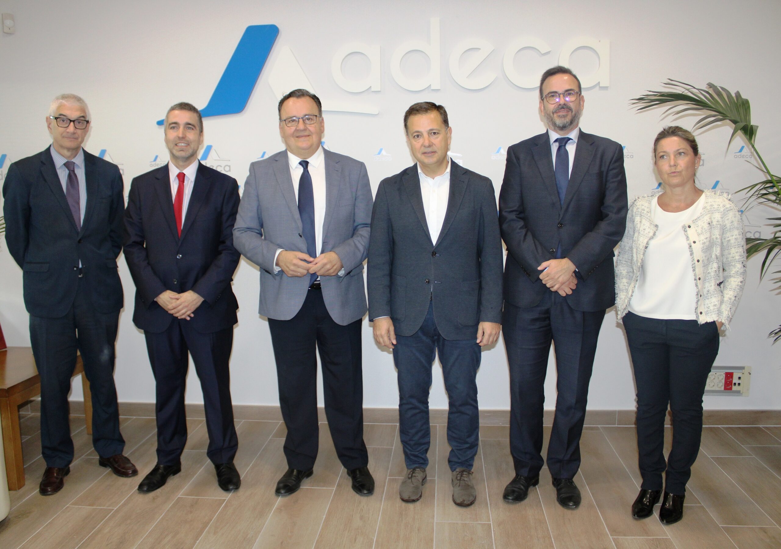 Serrano: “Todas las acciones que acometamos en Campollano las haremos de la mano de los empresarios porque es el gran motor económico de Albacete”