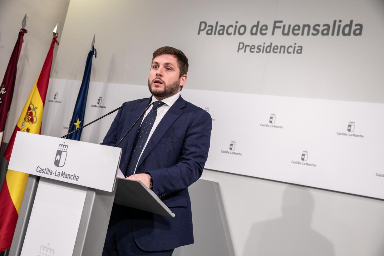 El Gobierno de Castilla-La Mancha renueva los descuentos de transportes, que han supuesto un ahorro a las familias de 17,3 millones de euros