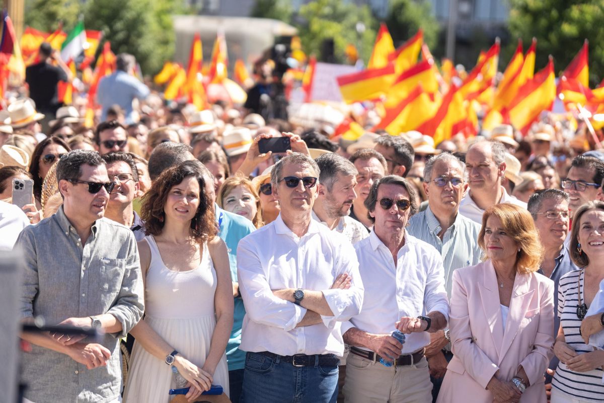 Feijóo, a Sánchez: “Ríndase a la democracia y convoque elecciones, ¡las queremos ya!”