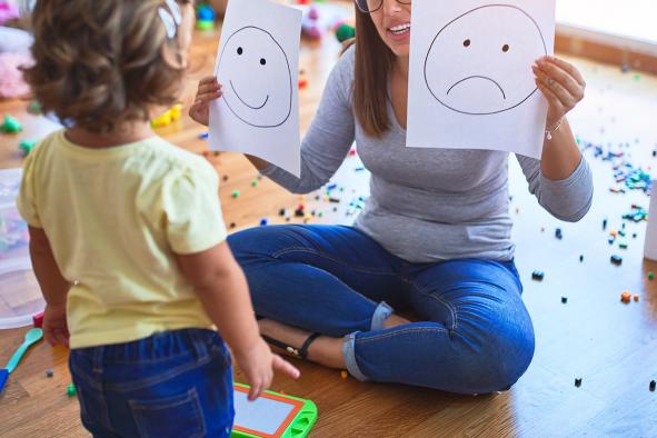 El Gobierno regional implementa un programa de educación socioemocional en colaboración con la Fundación ‘Gomaespuma’