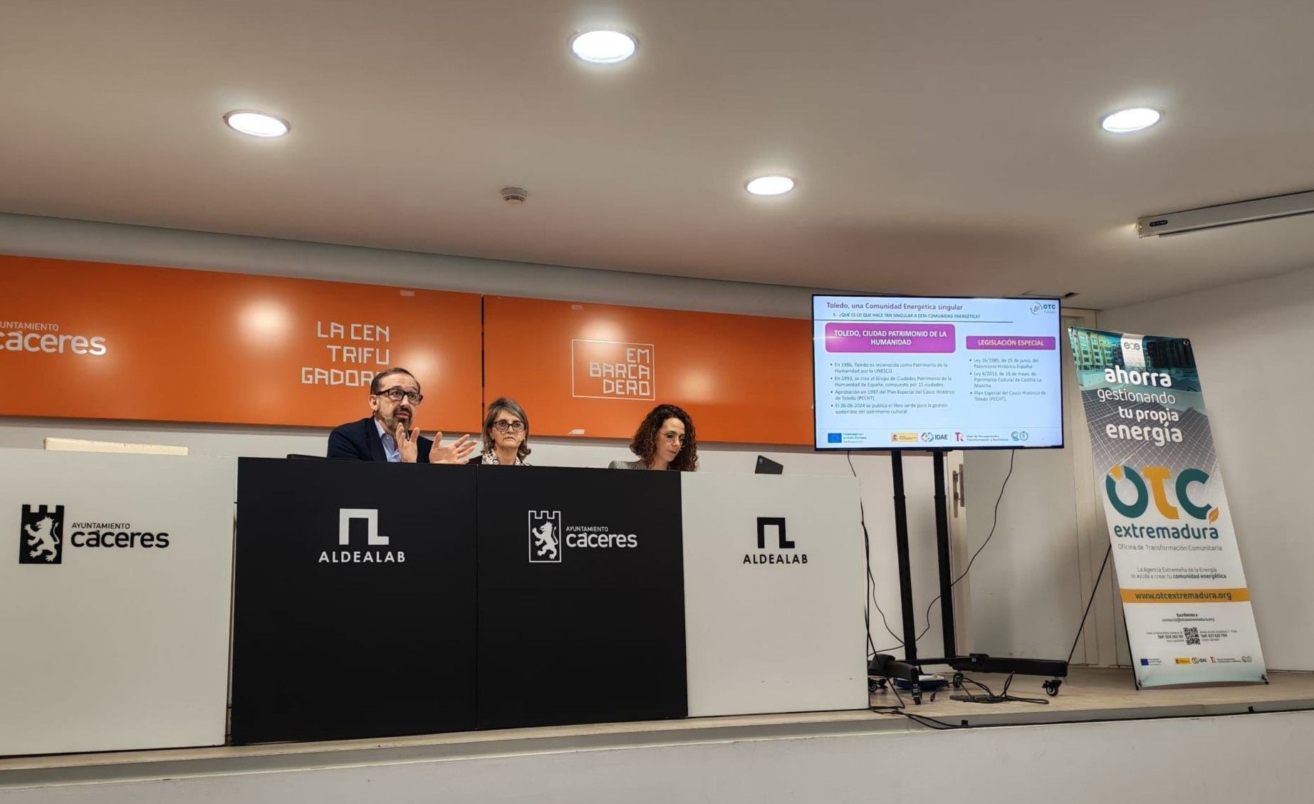 Toledo traslada su modelo de éxito en la Jornada sobre Comunidades Energéticas en Cáceres