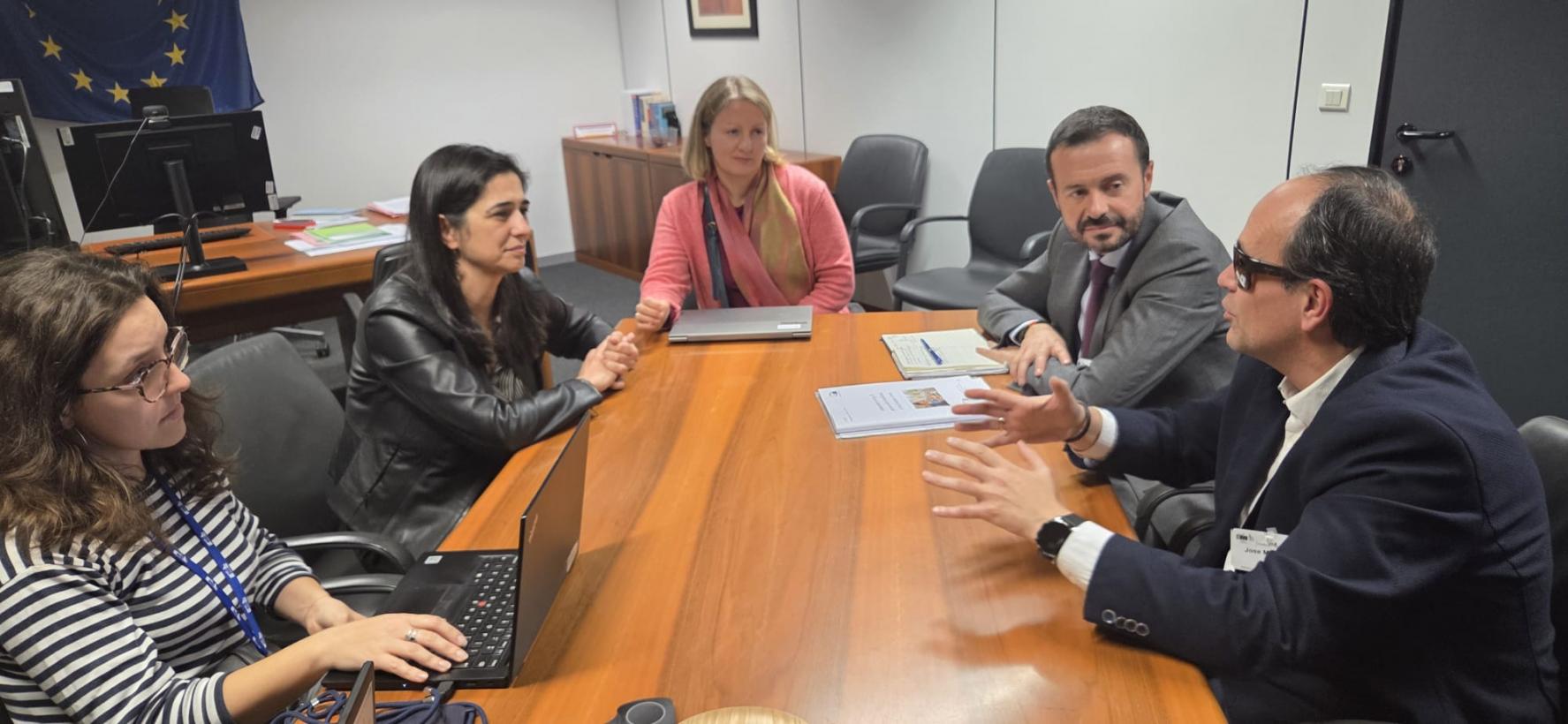 El Gobierno de Castilla-La Mancha traslada a la Comisión Europea sus avances en accesibilidad universal