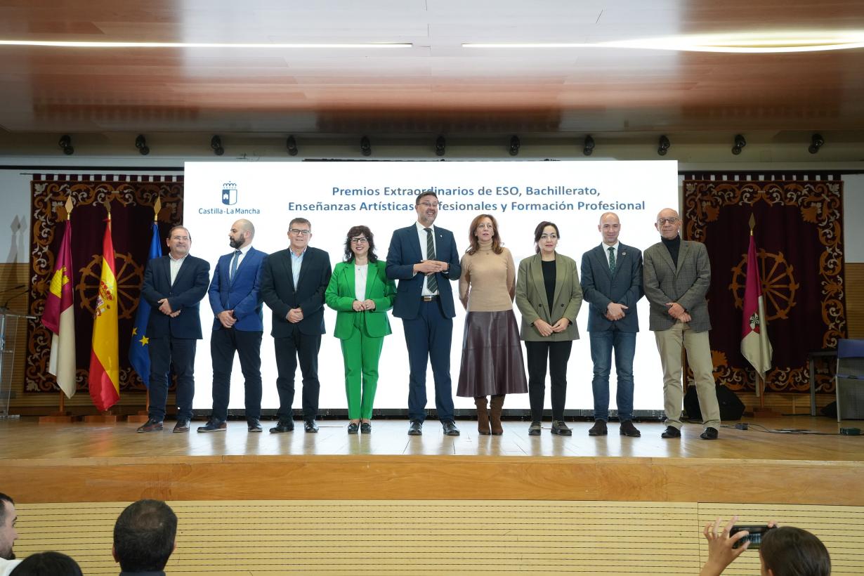 El Gobierno regional destaca la capacidad de trabajo y el compromiso de los 67 reconocidos con los Premios Extraordinarios de FP y Educación