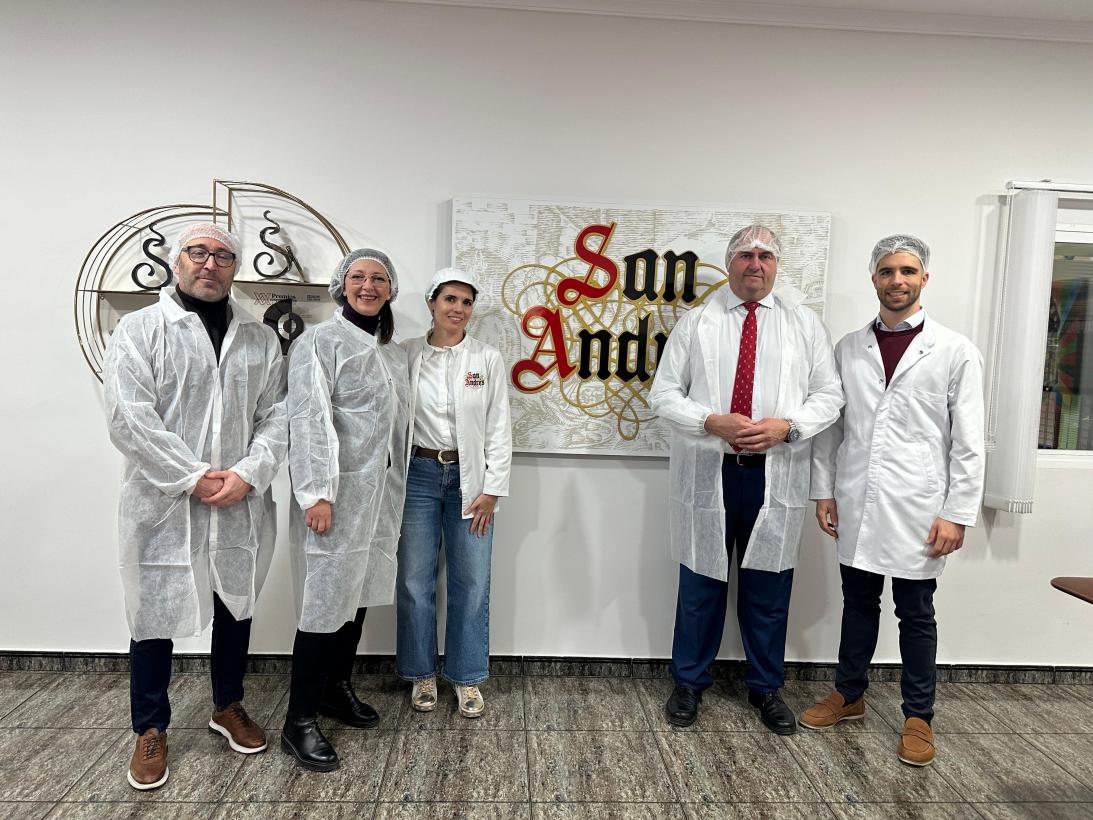 El Gobierno regional destaca Turrones San Andrés como una empresa emblemática y referente en el sector de los dulces navideños