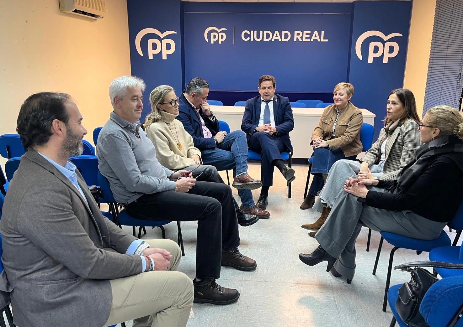 Valverde destaca la participación ciudadana en la concentración de Madrid y reclama elecciones para devolver la dignidad democrática al país