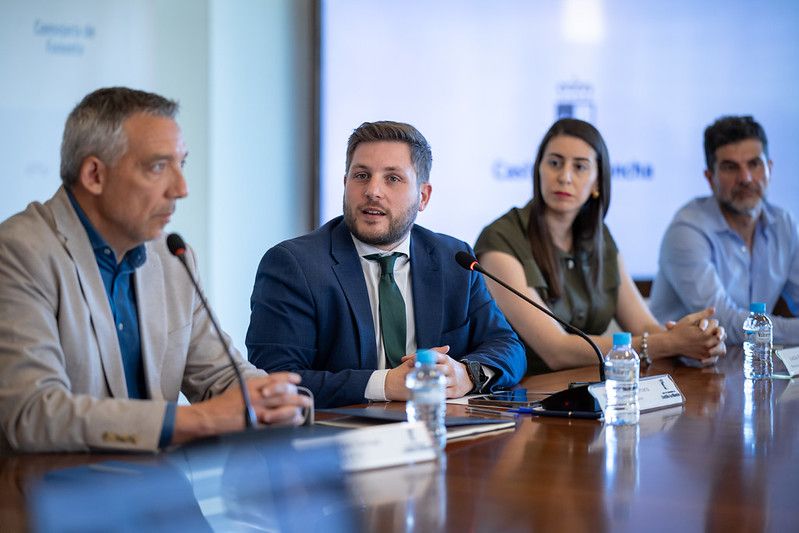 El servicio ASTRA de Castilla-La Mancha acumula 1,8 millones de billetes vendidos en el último año