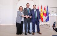 El Gobierno regional ensalza el consenso y el acuerdo tras la firma del convenio que va a permitir la remodelación de la estación de autobuses de Toledo