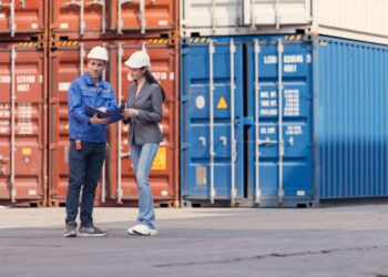 La economía española se frena dos décimas en el primer trimestre por la guerra, pero crece un 2,7% interanual