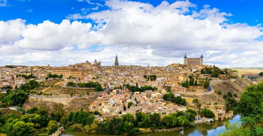 Toledo y Alicante sellan un convenio de colaboración institucional y de promoción turística y cultural entre ambas ciudades