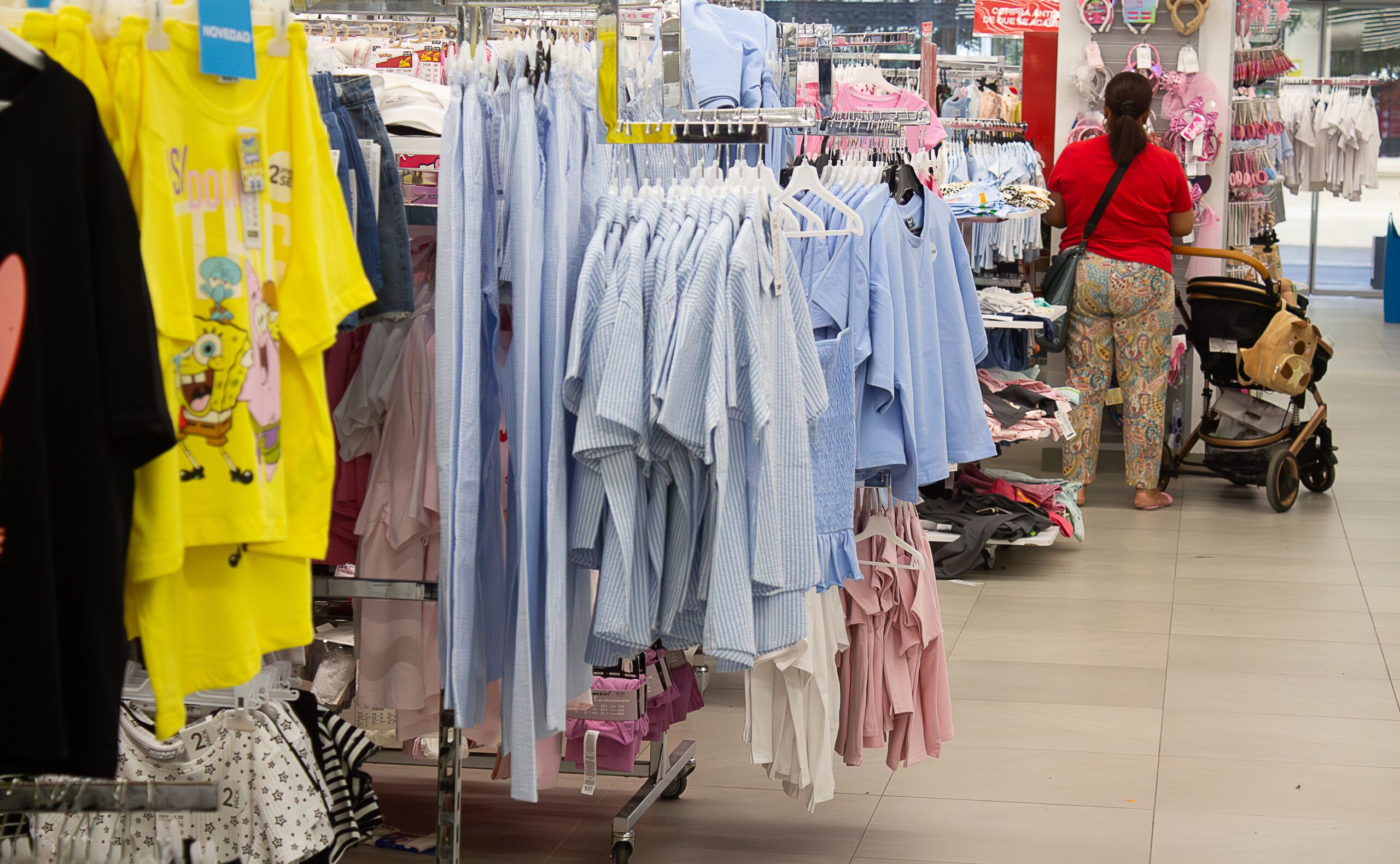 El Gobierno regional y la Confederación de Empresarios de Castilla-La Mancha firman un convenio de colaboración en materia de consumo