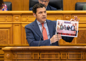 VOX carga contra el PSOE por votar contra la montería como BIC y acusa a Page de olvidar el pacto firmado en 2023