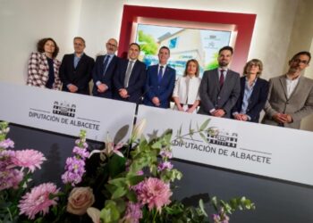 La Diputación de Albacete recupera la sala de exposiciones de Unicaja mediante una cesión de uso con la entidad y la llena de arte contemporáneo de primer nivel gracias a un convenio con la Fundación Antonio Pérez de Cuenca