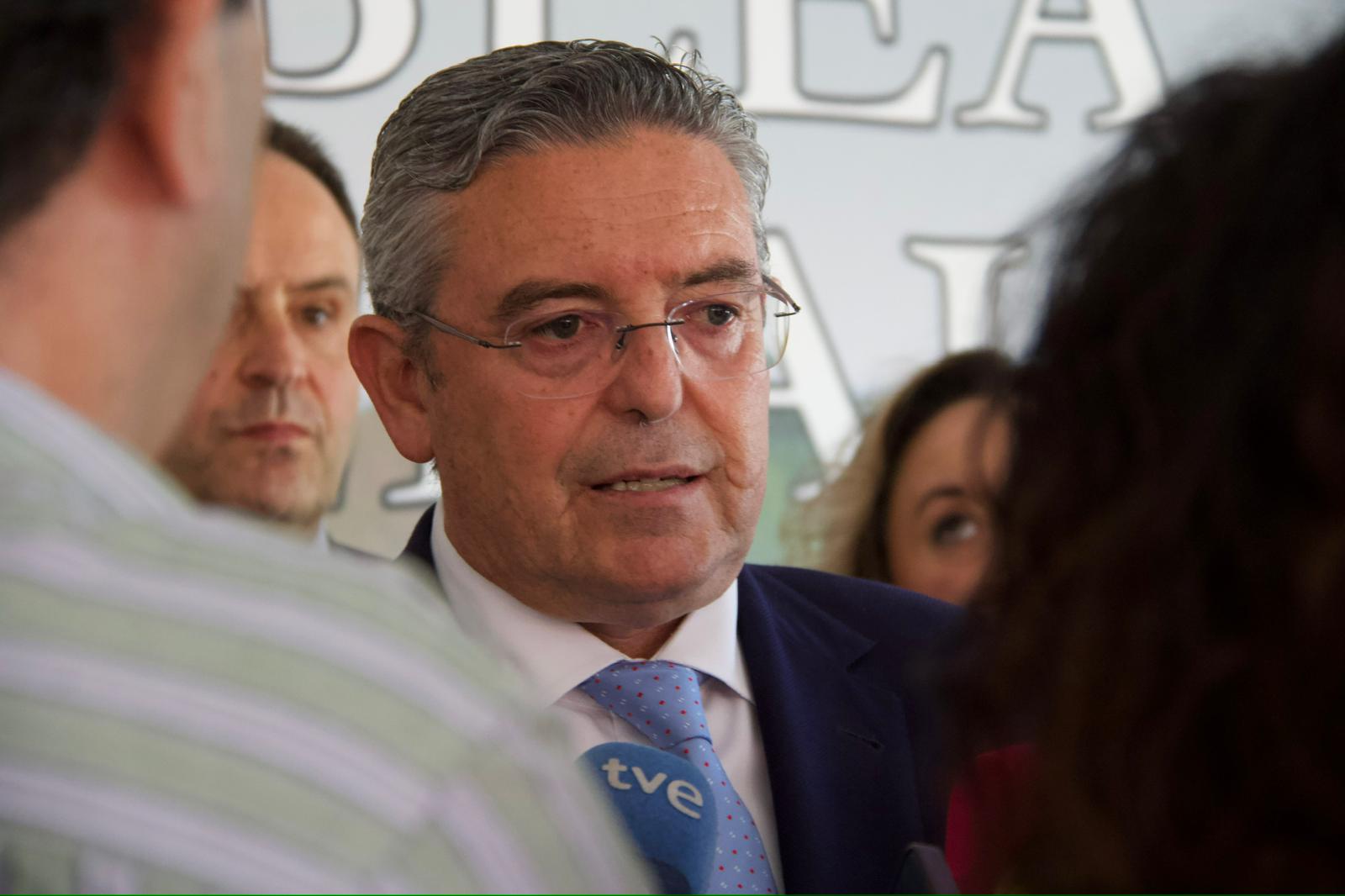 Lucas-Torres reclama a Page 