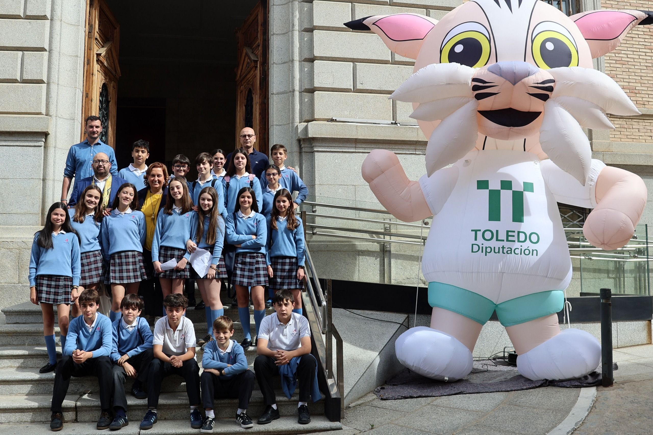 La Diputación de Toledo celebra el Día del Libro con actos culturales, lectura escolar y radio en directo en el Palacio Provincial