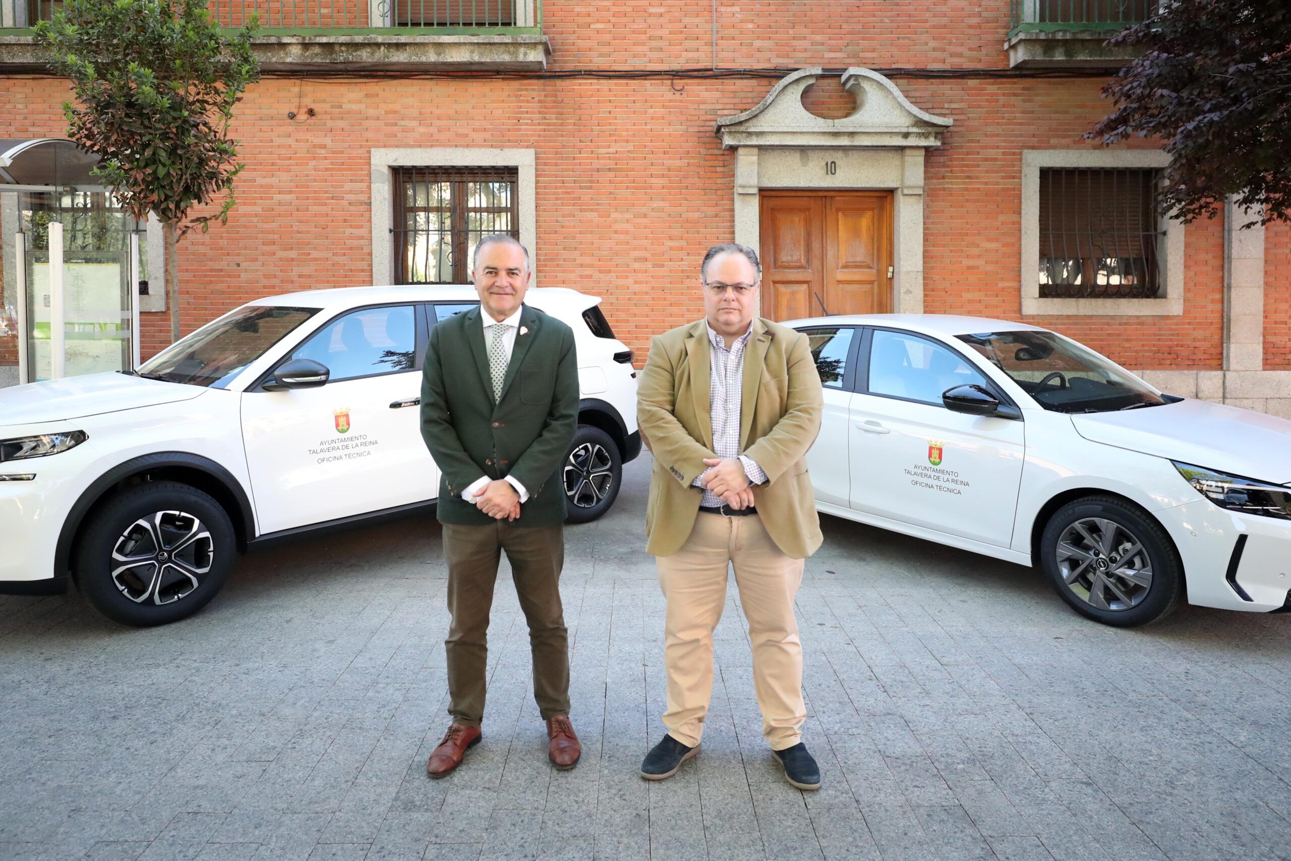 El equipo de Gobierno continúa con su compromiso de renovar de forma progresiva el parque móvil municipal