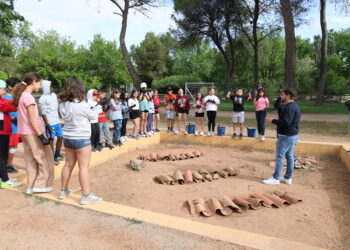 Escolares descubren la arqueología y la historia de Alcázar de San Juan en una experiencia educativa inmersiva