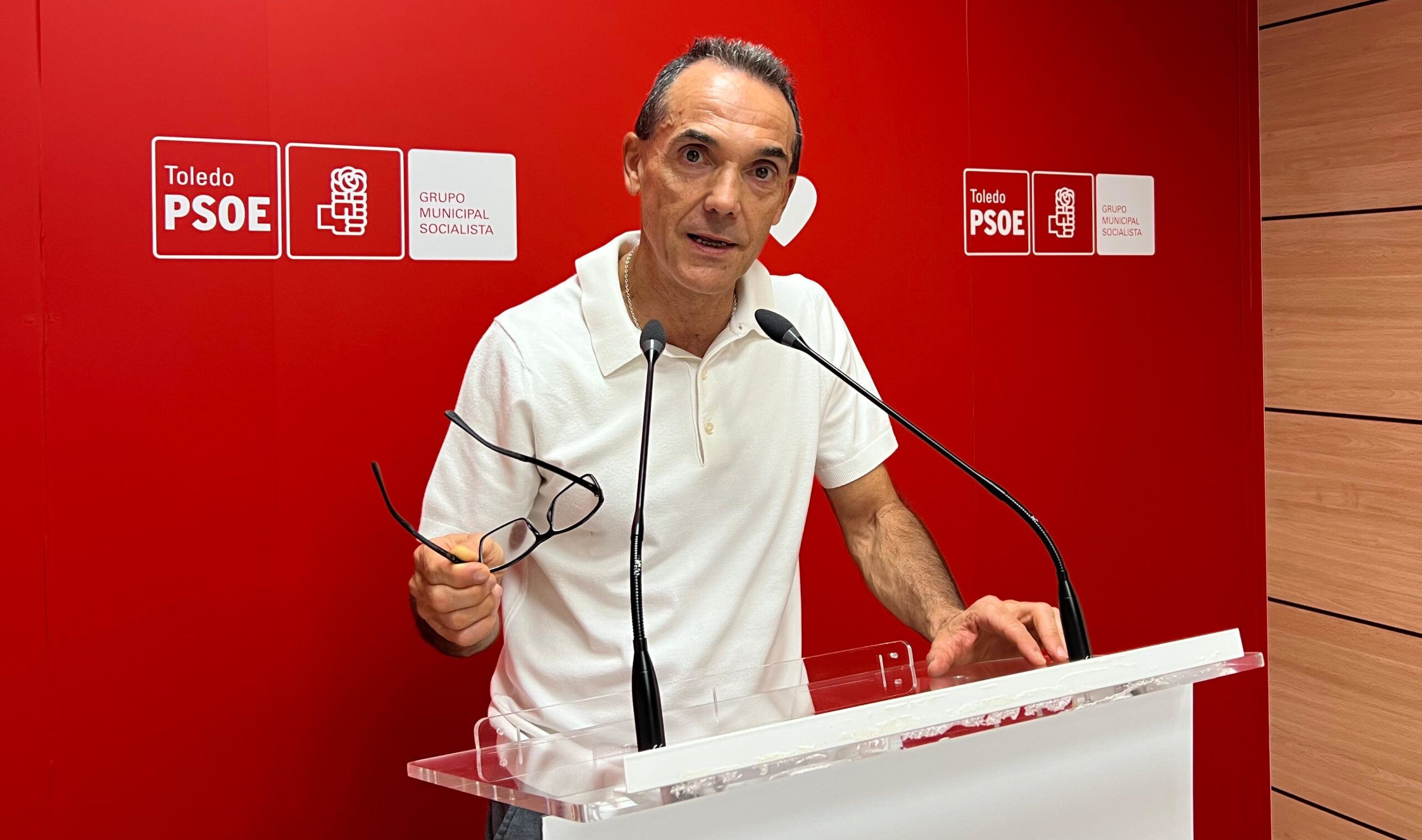 Un año después de la propuesta del PSOE, Toledo sigue igual: sin avances en taxis adaptados