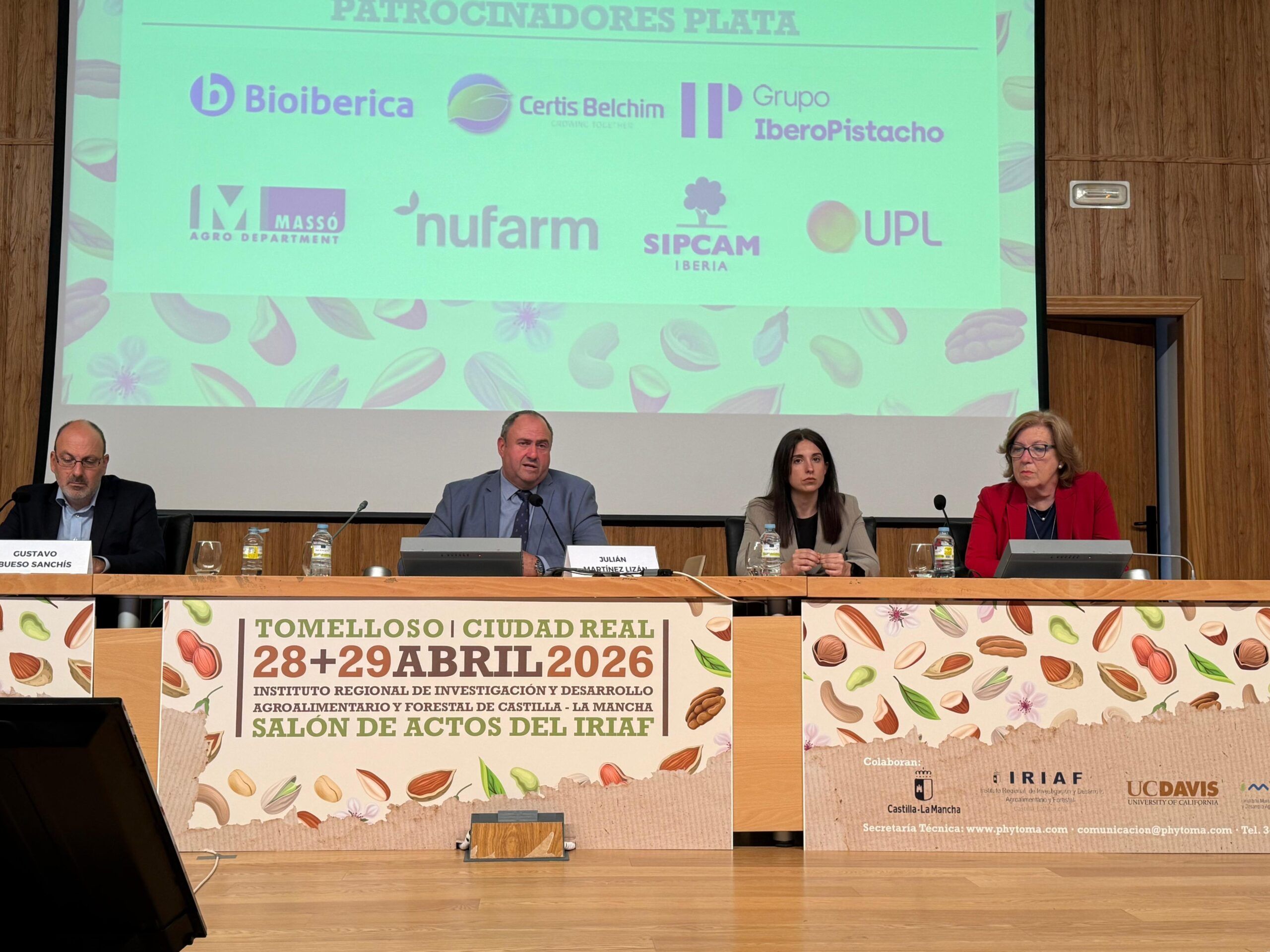 El Gobierno regional pone en valor el liderazgo nacional e internacional de Castilla-La Mancha en frutos secos y su proyección de futuro