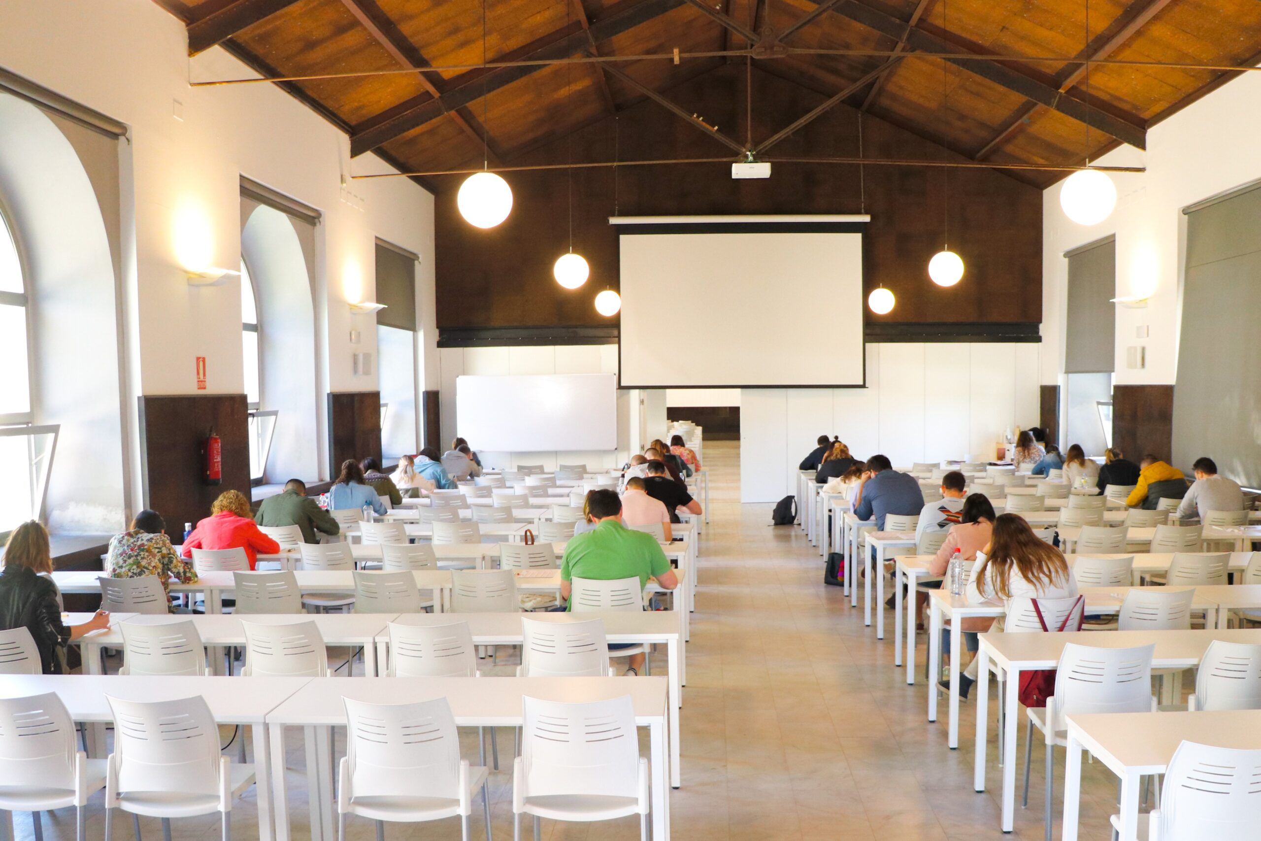 El Gobierno de Castilla-La Mancha culmina este fin de semana las pruebas selectivas de la OPE 2023-2024, la mayor convocatoria de la historia del SESCAM