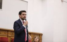 Serrano: “Page cerrará el Hospital Virgen del Valle sin escuchar a los profesionales, perjudicando la atención a los pacientes y despreciando las 10.000 firmas en contra”