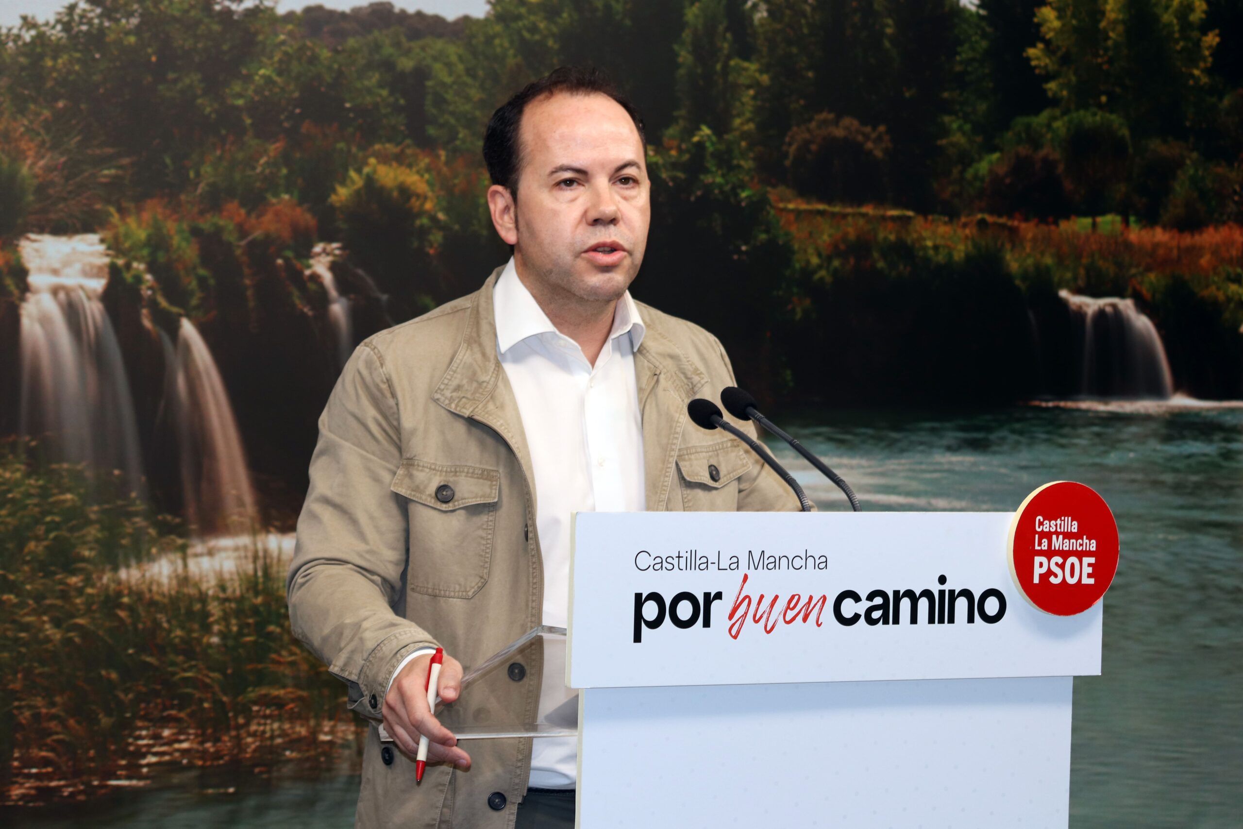 El PSOE de CLM celebra la recuperación de derechos con Page: 