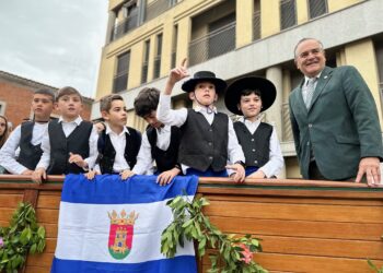 Talavera reivindica la tradición agrícola y ganadera en el desfile de San Isidro