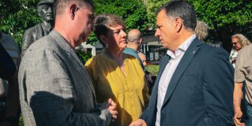 Manuel Serrano pide formalmente mediante una carta al presidente de la Diputación una sesión conjunta de ambas instituciones para defender la cuchillería