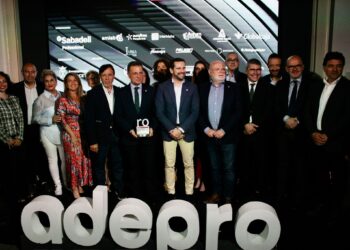 Serrano agradece a Adepro el título de ‘Embajador de Romica’ 2026 y anuncia que próxima semana se aprobará por primera vez una inversión municipal de 350.000 euros para mejorar este polígono