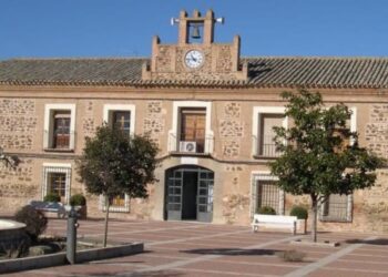 El Gobierno de España impulsa mejoras ambientales y empleo en Almuradiel con una inversión cercana a los 12.000 euros