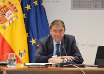Luis Planas pide mayor concreción y financiación para el plan europeo sobre fertilizantes